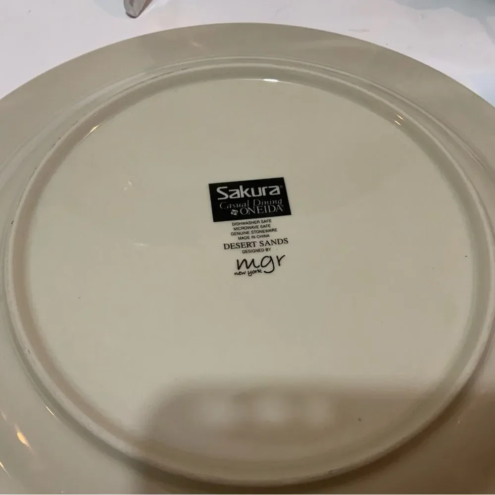 Sakura Stoneware Round Platter Desert Sands 12.5”  & 2 dinner plates 10.5”